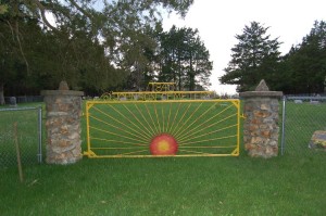 Johnson_Cemetery_gate